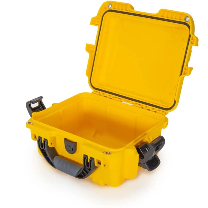 Nanuk 905 Case w/padded divider - Yellow