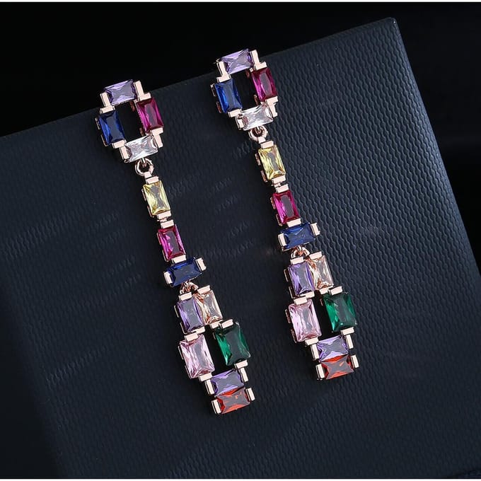 High-end contrasterende kleuren modieuze oorbellen Super Flash Zircon oorbellen black