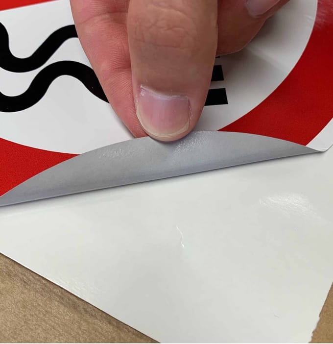 Verboden stropdas te dragen sticker 300 mm