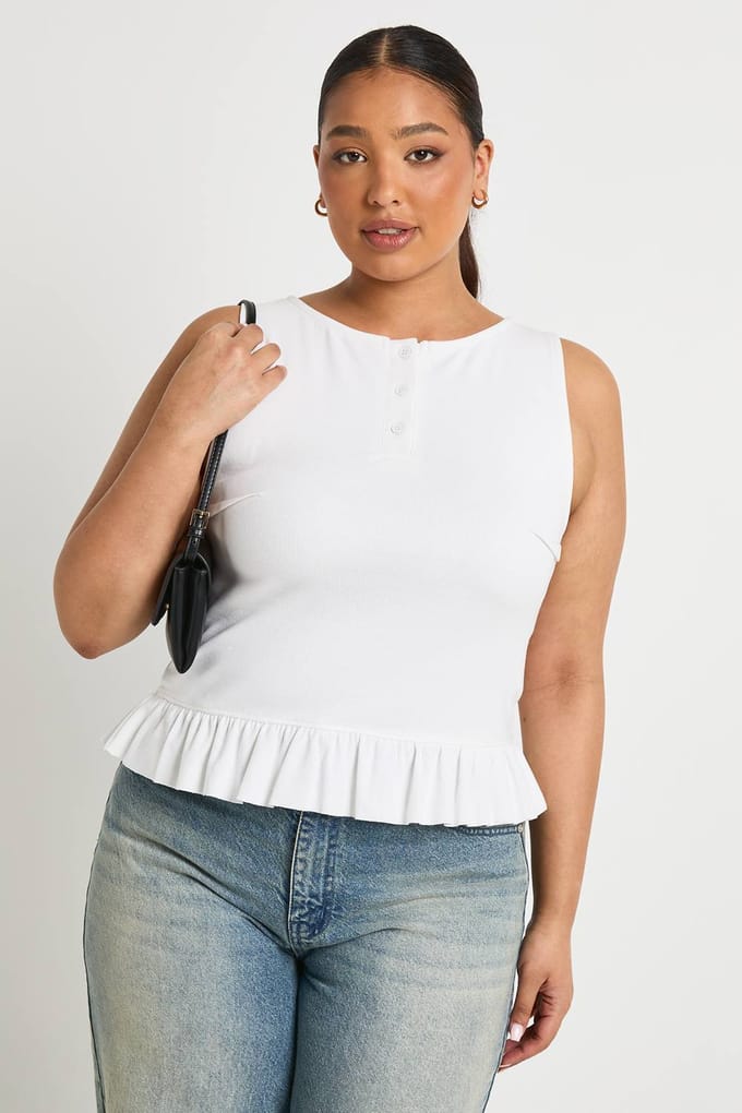 boohoo Dames Plus top met knoopfront en rucheszoom | Wit | Maat: 44
