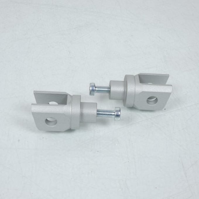 Paire Chape de repose pied AV Lightech pour moto Suzuki 1000 GSX-S FTP005SIL