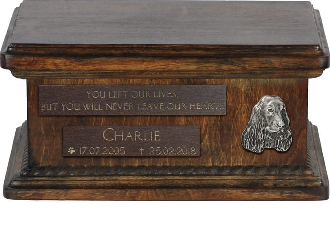 Houten urn hond voor Engelse Cocker Spaniel - gepersonaliseerd met gravure