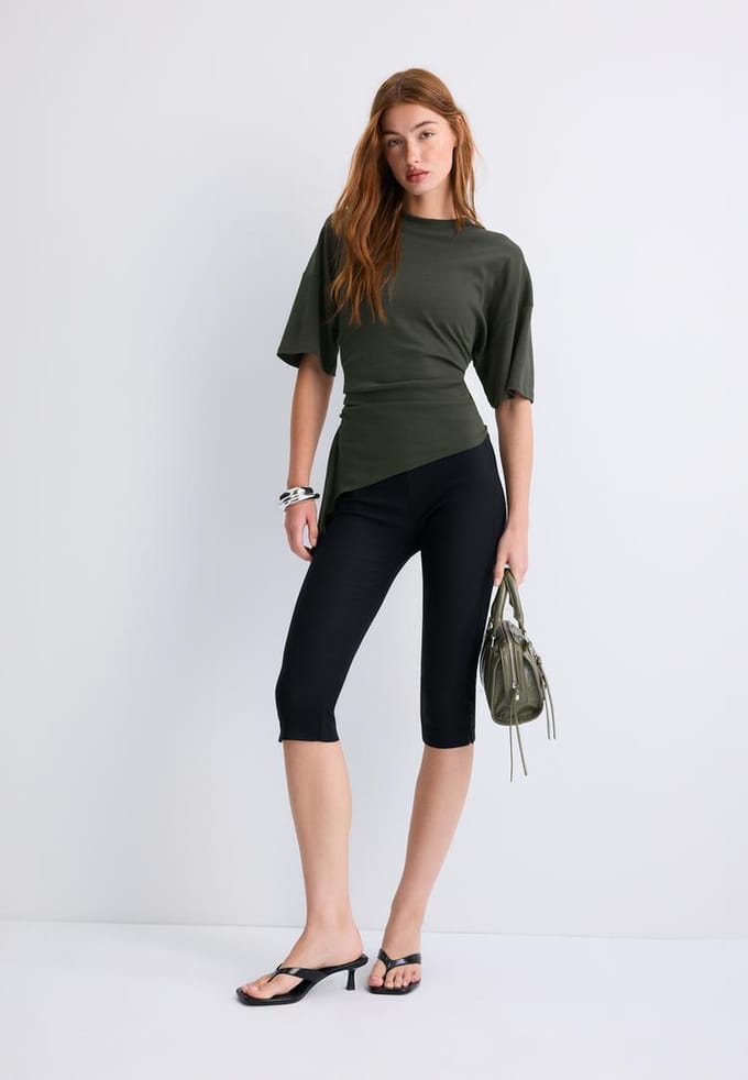 Stradivarius Asymmetrisch T-shirt met korte mouw  Kaki S