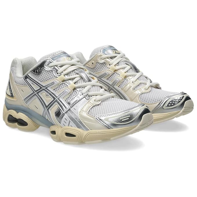 Baskets ASICS Gel Nimbus 9 Blanc Argent Pur Unisexe 1201A424-106 43.5 beige