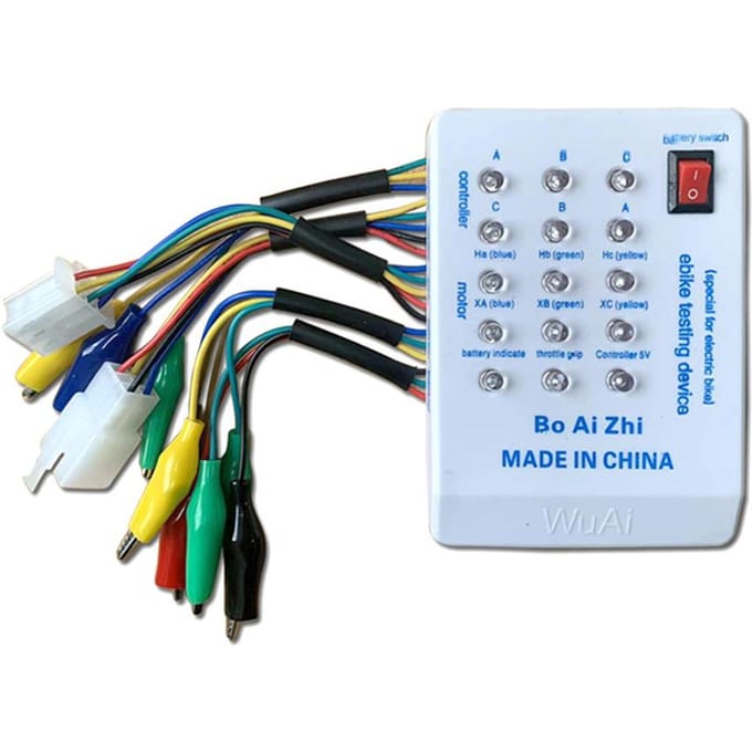 Elektrische voertuigcontrollertester Autoreparatiebatterijtester Multifunctioneel elektrisch voertuig white