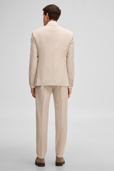Pak Aidan Melwin, lichtbeige
