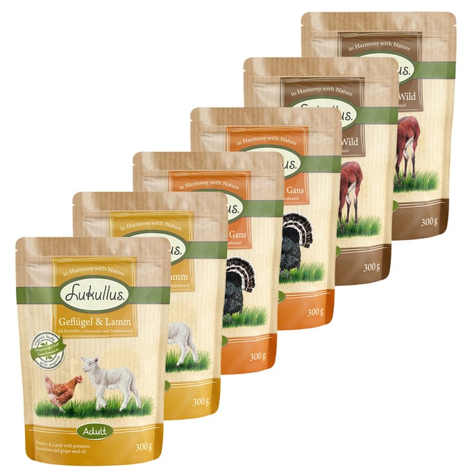 48x300g Maaltijdzakjes Mix: 4 x 1 & 4 x 2 Lukullus Hondenvoer