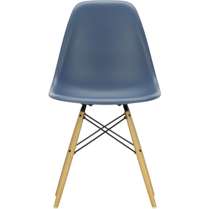 Vitra - DSW Eames Plastic Sidechair - zeeblauw RE - gelige esdoorn