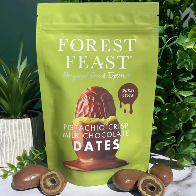 Forest Feast dadels met pistachenoot en knapperige melkchocolade, 120 g