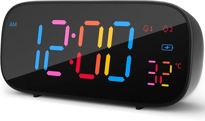 Digitale Wekker met Kleuren LED Display, Temperatuur en USB Oplaadpoort