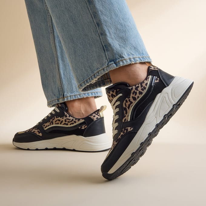 Cellini Leopard Sneakers zwart Textiel - Maat 37