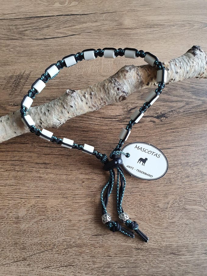 Anti-Tekenband met EM kralen 100% Natuurlijk Blauw gemeleerd Maat 60-70