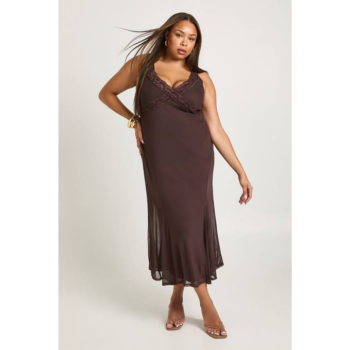 boohoo Dames Plus Kanten Slip Jurk | Chocolate | Maat: 16