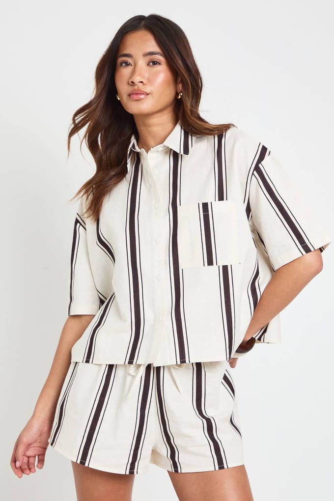 boohoo Dames Gestreept Linnen-look Boxy Shirt & Short Co-ord | Ecru | Maat: 34