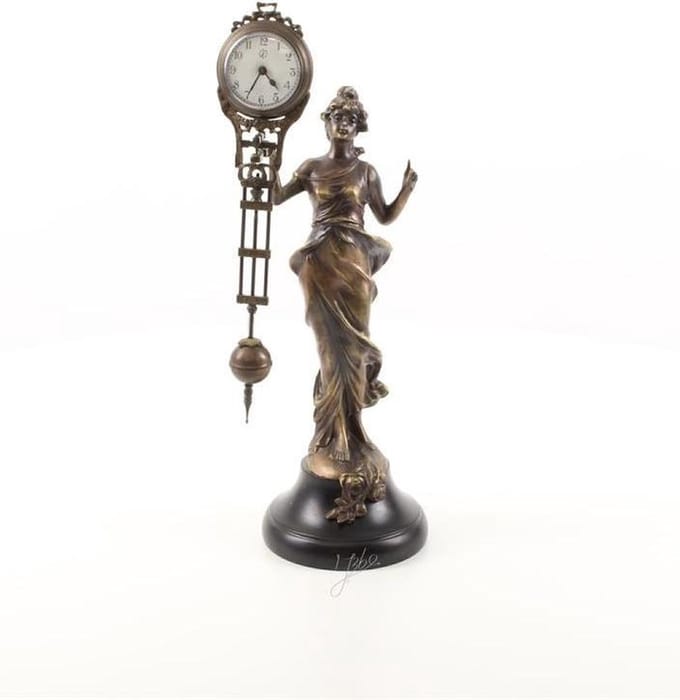 Bronzen beeld - Vrouw - Tafelklok - 33,5 cm hoog