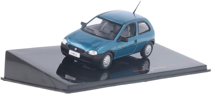 Opel Corsa B Swing 1995 Groen - Model 1/43 - Ixo Models