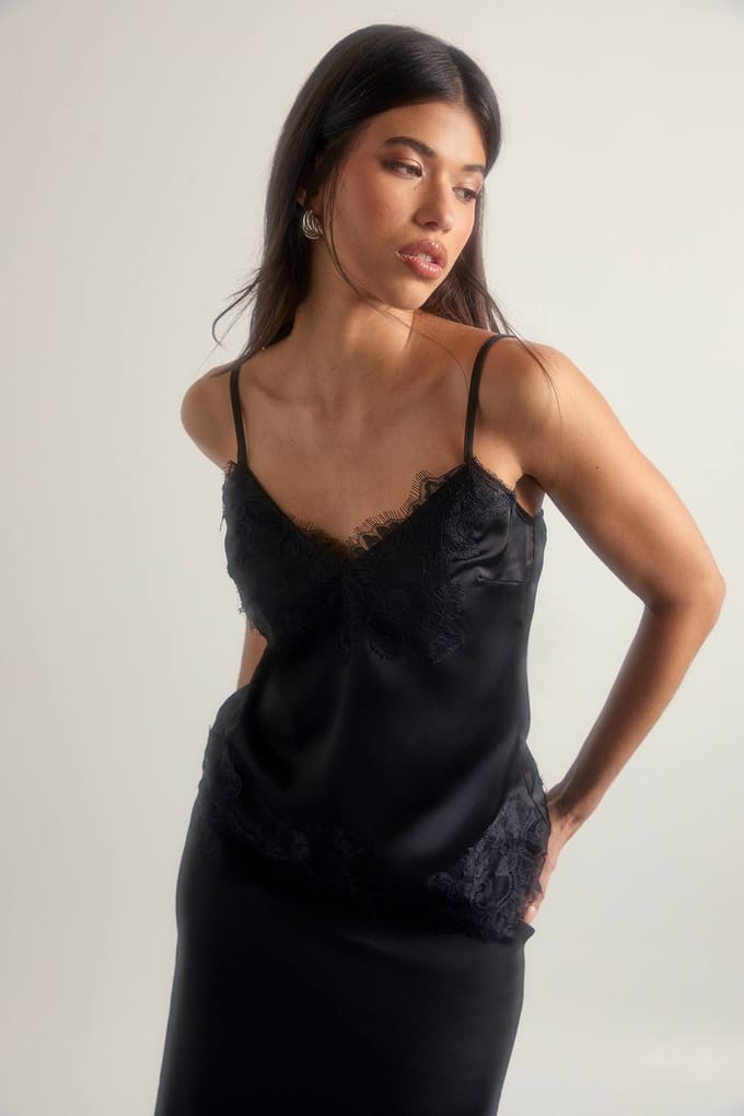 boohoo Dames Satijnen cami-top met kantenversiering | Zwart | Maat: 38