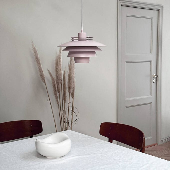 Dyberg Larsen hanglamp Ejka mini, roze, Ø 30 cm, metaal