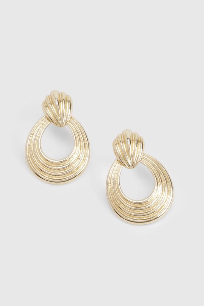 boohoo Dames Gouden geribbelde deurklopper oorbellen
