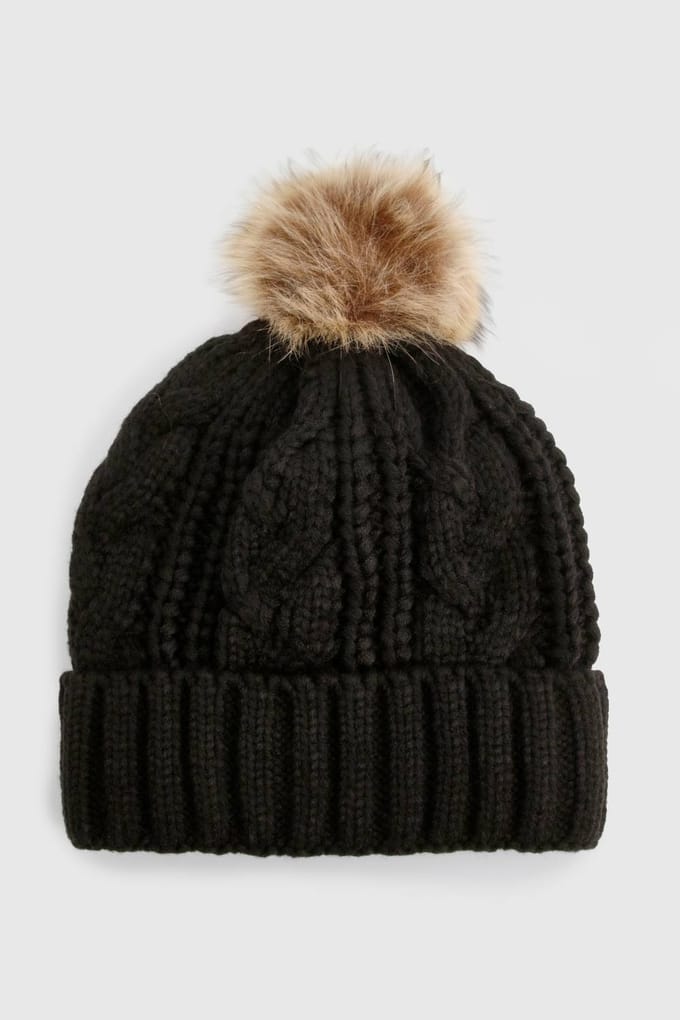 boohoo Dames Kabelgebreide Nepbont Pom Muts | Zwart