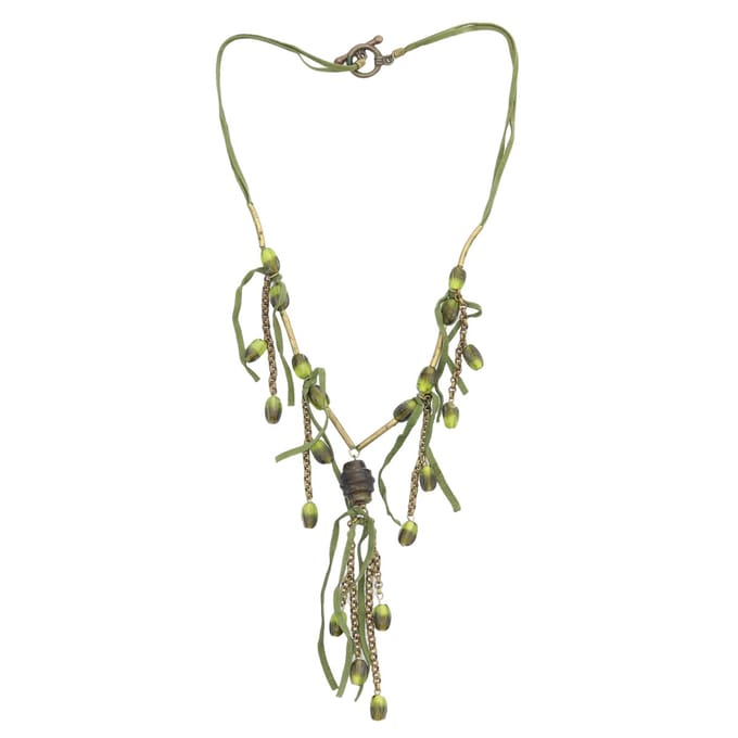 Behave – Handgemaakte Y-ketting dames – Boho natuurstijl olijfgroen