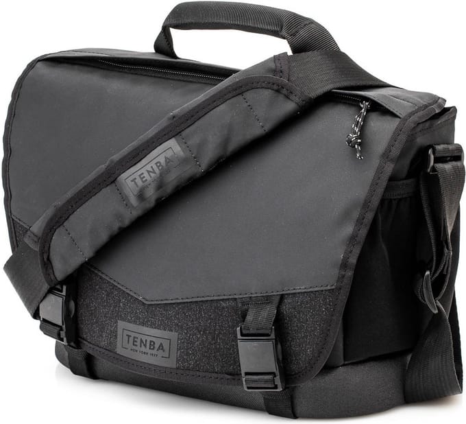 Tenba Messenger - DNA 9 Slim - Black - 638-570