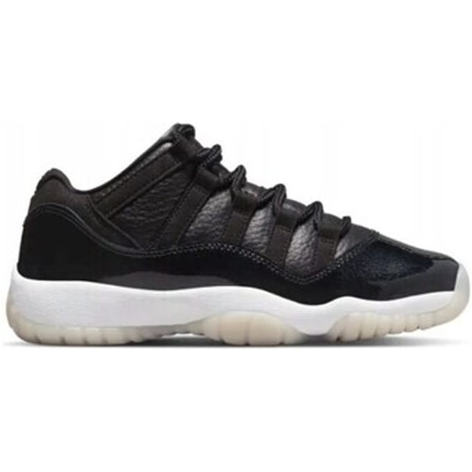 Air Jordan 11 Retro Low 72-10 (GS) - Maat 36.5