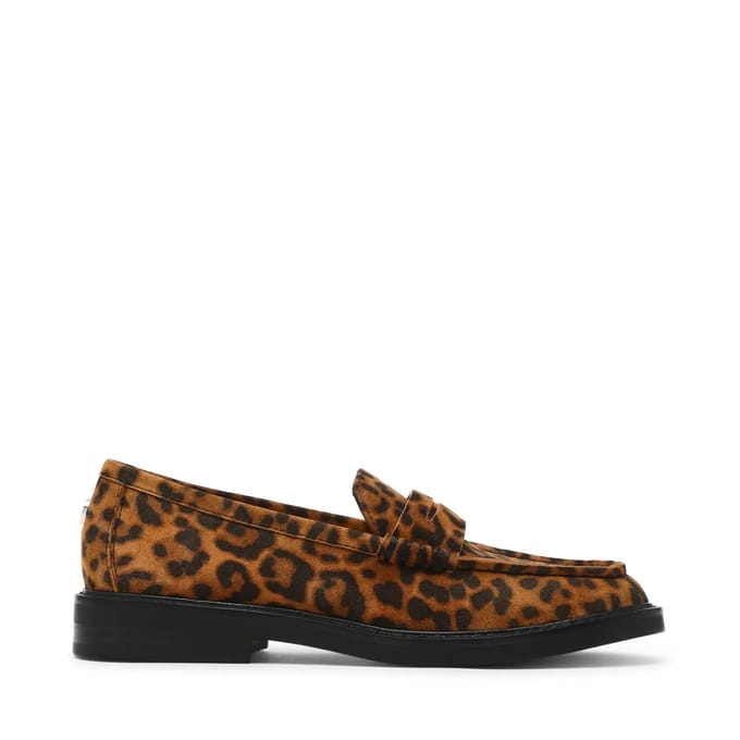 Steve Madden Adison Flat Shoes Leopard Suede Maat: 40 | Instappers Outlet | Dames | Bruin