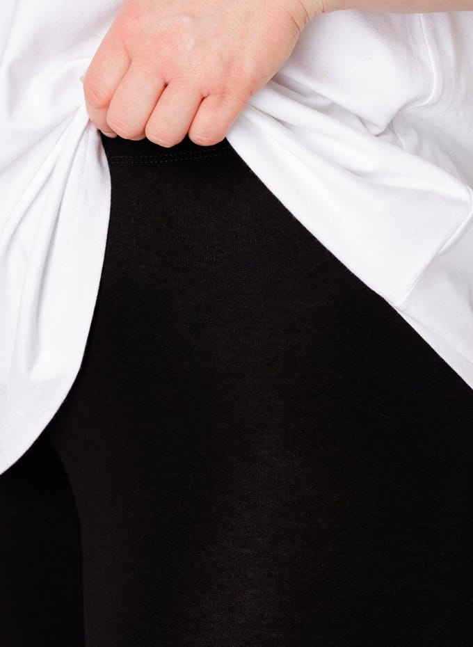 BASE LEVEL CURVY Audrey Legging - Black - maat 3(52)