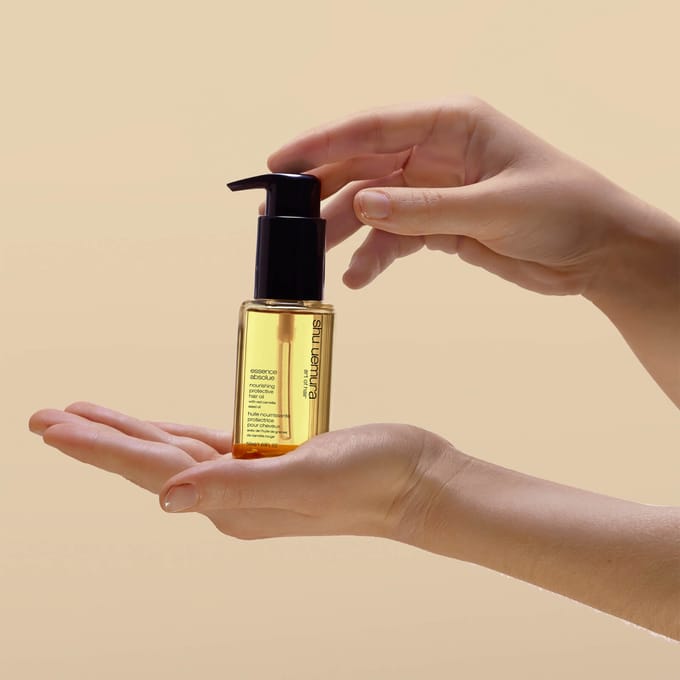 Shu Uemura Essence Absolue Voedende & Beschermende Haarolie Dames 50 ml