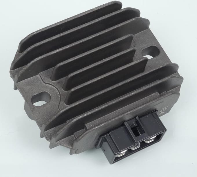 spanningsgelijkrichter rms voor scooter piaggio 125 x9 evolution 2006 58090r nieuw