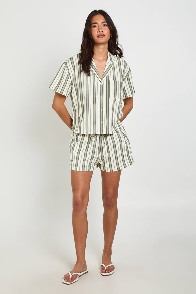 boohoo Dames Petite Premium Linnen Gestreepte Short | Sage | Maat: 16