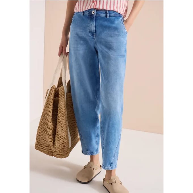High Waist Barrel Leg Jeans in Loose Fit