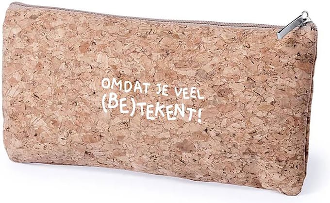Etui 'Omdat je veel (be)tekent!'