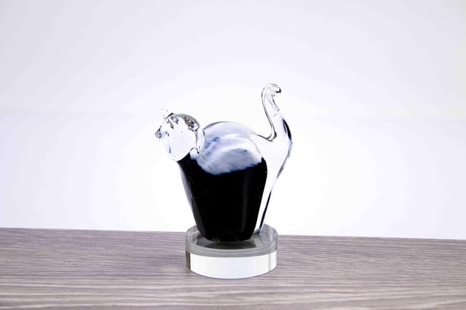 Mini Urn Zwarte Kat met Witte rug Mondgeblazen Loranto Glas