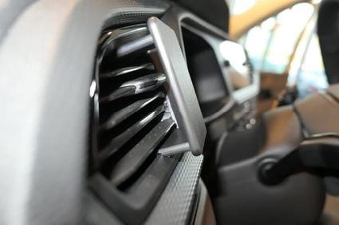 Brodit ProClip houder geschikt voor Volkswagen T6.1 2020-2024/ Caravelle 6.1 2021-2024 Left mount