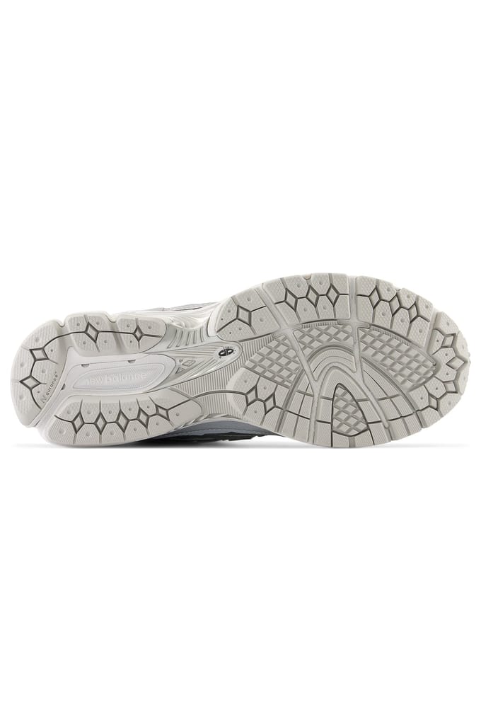 New Balance 1906d Silver Metalic Größe: 37.5 | Trainers Outlet | Herren | Grau