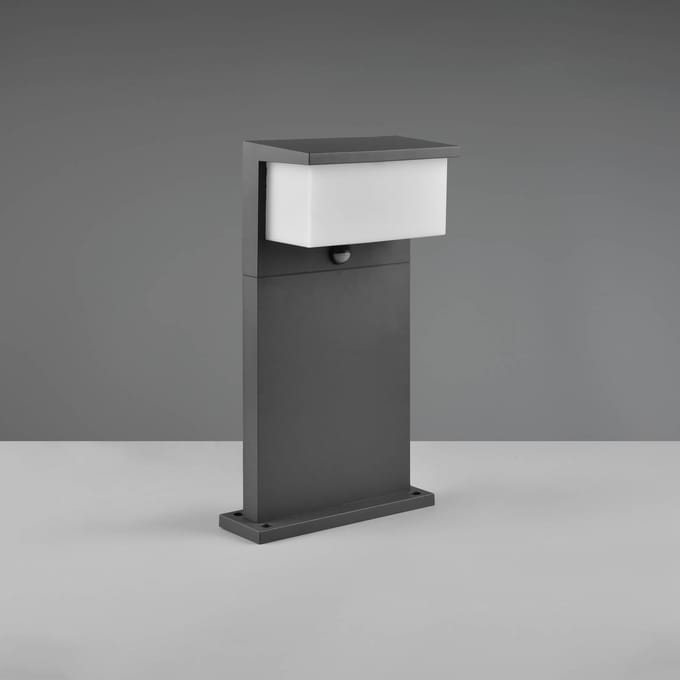 Trio Lighting Nestos LED sokkellamp met bewegingsmelder, IP54