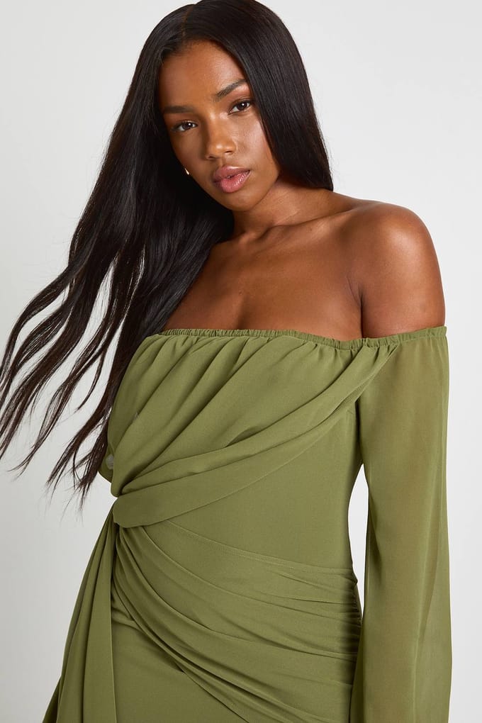 boohoo Dames Chiffon Bardot geruched mini-jurk | Olive | Maat: 8