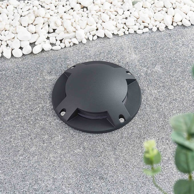 Lindby LED vloerspot Cormac, 4-lamps, Ø 21 cm, IP67