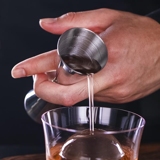 Doseur à cocktail en acier inoxydable Mesures de bar Outils de bar Accessoires de bar or