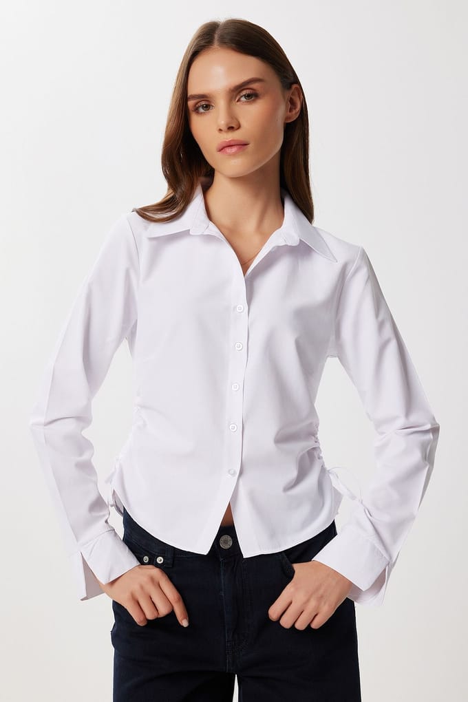 Getailleerde Poplin Shirt met Plissé Detail