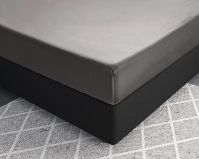 Primaviera DeLuxe Hoeslaken Satijn Grijs - 200 x 220 cm + 30 cm hoekhoogte