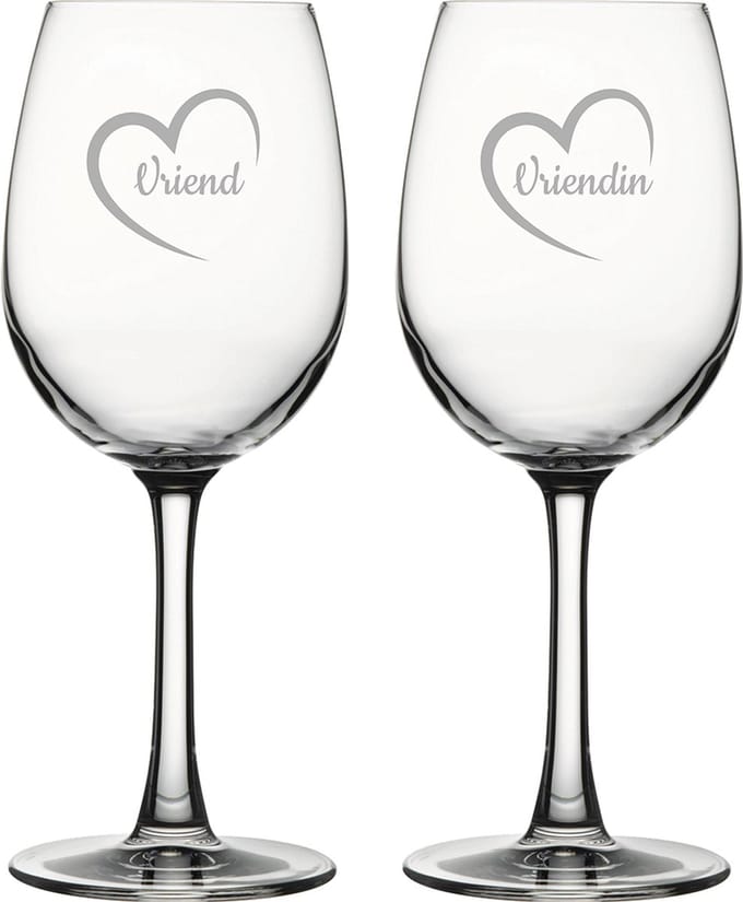 Gegraveerde witte wijnglas 36cl Vriend met hartje & Vriendin met hartje