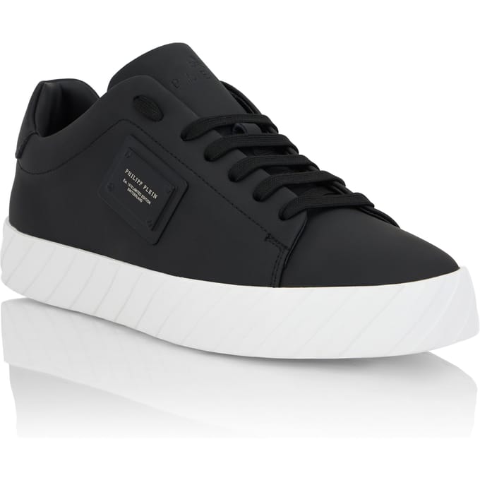 Lo-Top Sneakers Placca