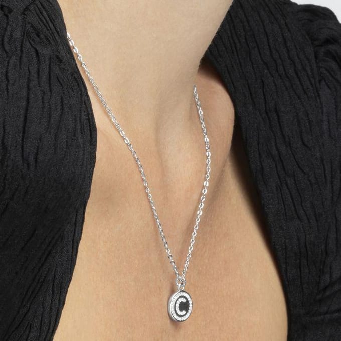 Luxenter Zilverkleurige ketting met schitterende zirkonia - Alfabet C white