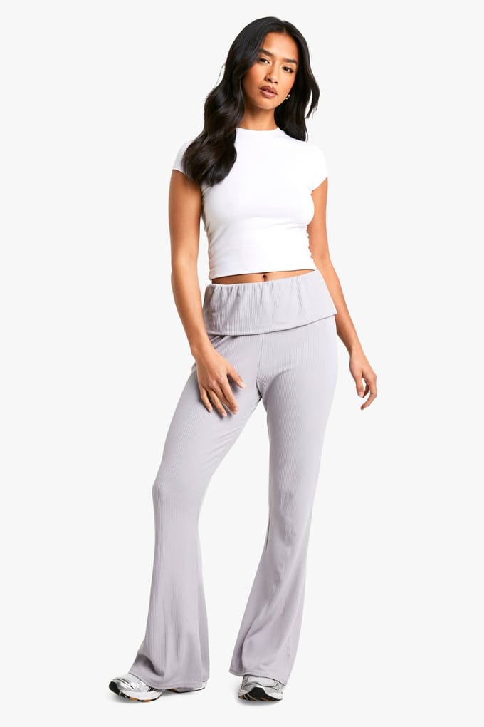 boohoo Dames Petite Vouw Over Tailleband Zachte Rib Flared Broek | Grijs | Maat: 34