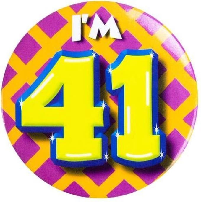 Paper Dreams Button 41 jaar - 55mm
