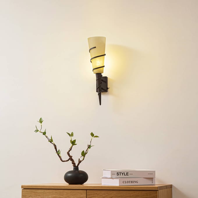 Lindby - Wandlamp - 1licht - Metaal, glas - H: 44 cm - E14 - roest, wit gesatineerd