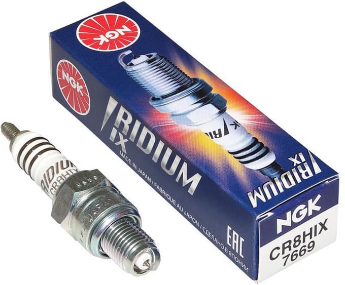 Bougie d'allumage NGK pour Quad Barossa 250 Silverhawk 2004 CR8HIX / 7669 Neuf